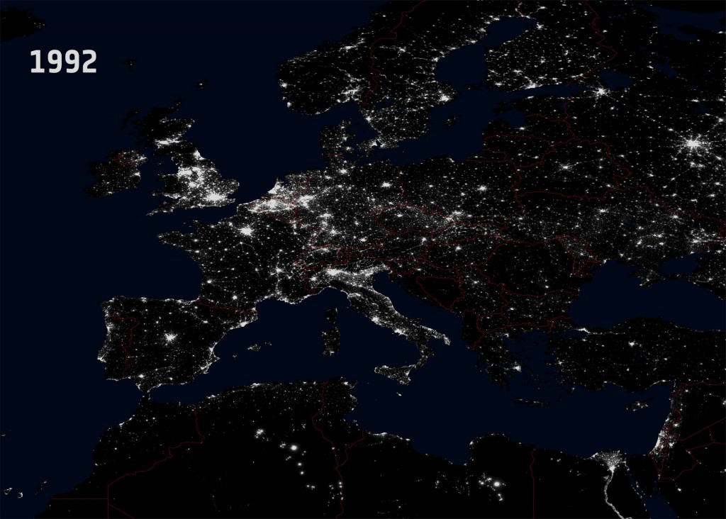 Światła Europy i Polski z kosmosu w 1992 roku - Źródło: NGDC/DMSP/ESA
