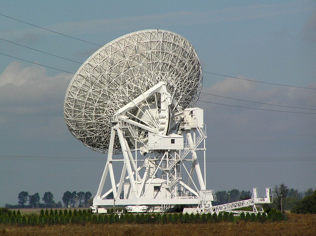 Radioteleskop RT4 - Autor: Pko Źródło: commons.wikimedia.org