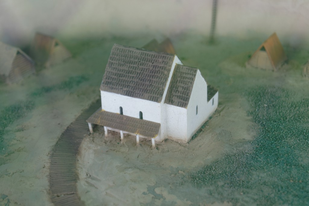 Model rekonstrukcji kościoła grodowego - Zbiory Muzeum Pierwszych Piastów