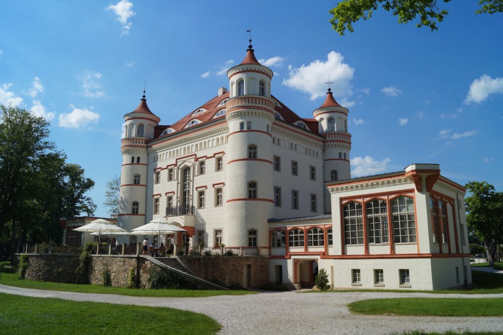 Pałac Wojanów - Dolina Pałaców i Ogrodów - Ciekawe miejsca na Dolnym Śląsku