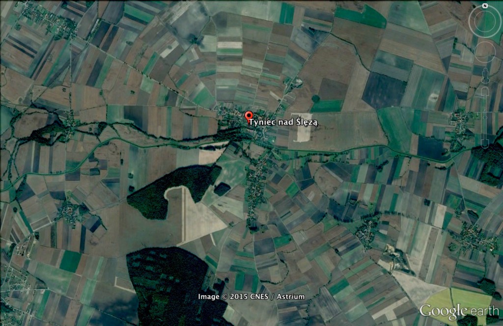 Rozeta Joannitów w Tyńcu nad Ślęża - 10 Ciekawych Miejsc w Polsce - Źródło: Google Earth