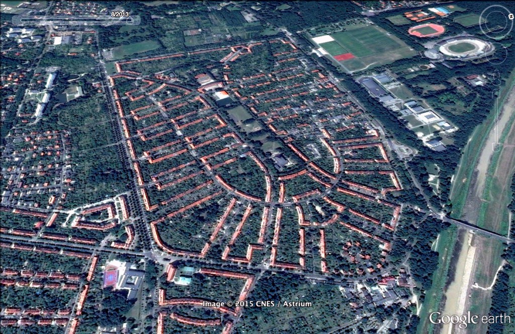 Sępolno, osiedle w kształcie orła - 10 Ciekawych Miejsc w Polsce - Źródło: Google Earth