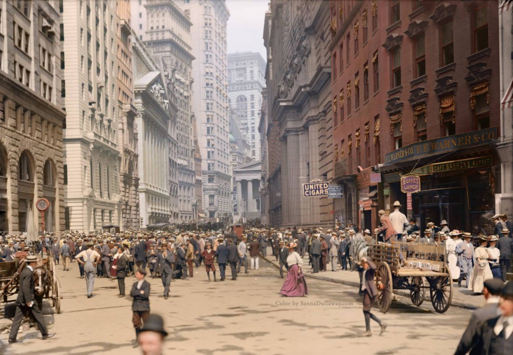 Tłumy na ulicach Nowego Jorku - Świat na 10 kolorowych starych zdjęciach - Autor: Sanna Dullaway