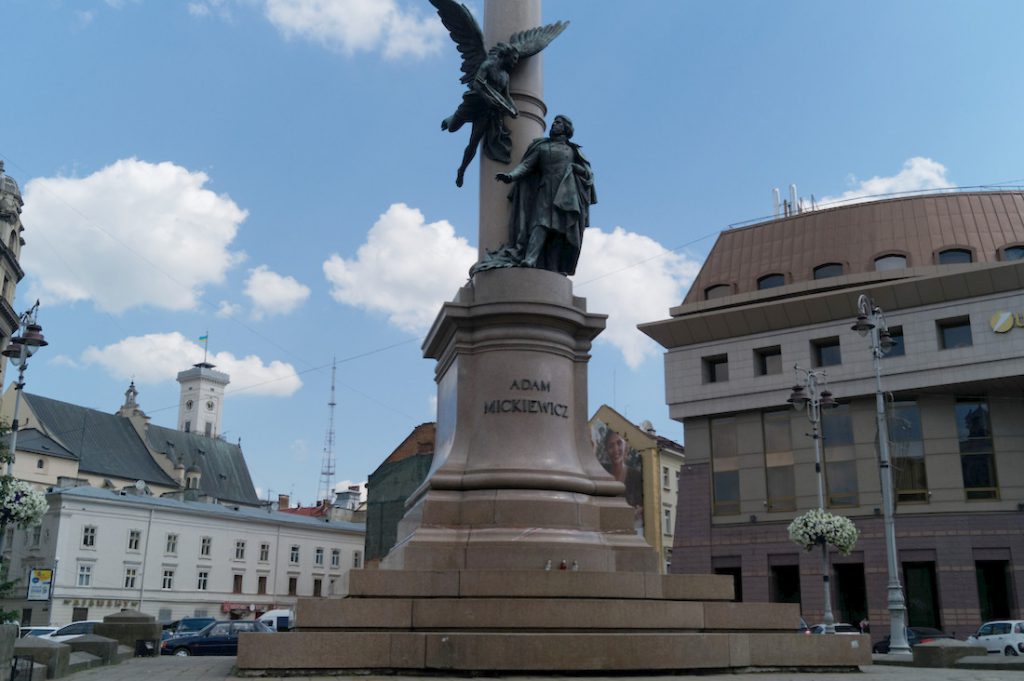 Pomnik Adama Mickiewicza we Lwowie - Polskie ślady we Lwowie
