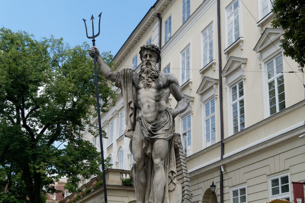 Posąg Neptuna na Rynku we Lwowie