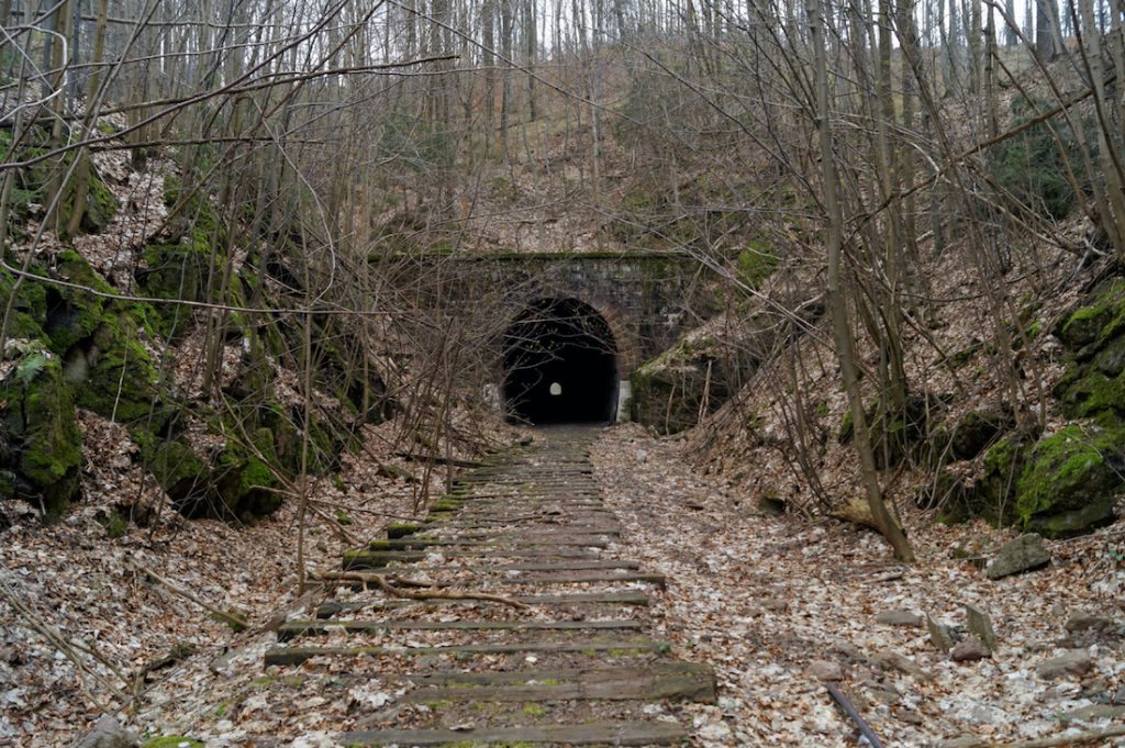 Opuszczony tunel pod Sajdakiem - Wjazd od strony Jedliny-Zdrój