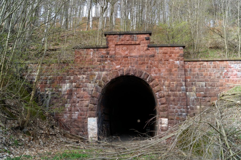 Opuszczony tunel pod Sajdakiem - Wjazd od strony Głuszycy