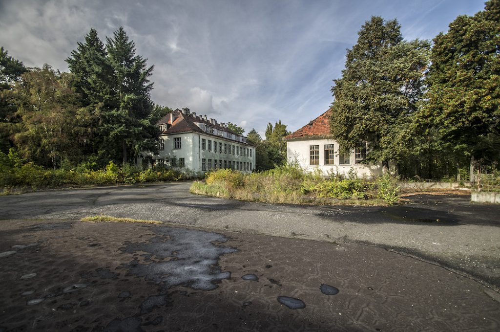 Szpital Widmo - Opuszczony radziecki szpital w Legnicy - Foto: Adrian Sitko