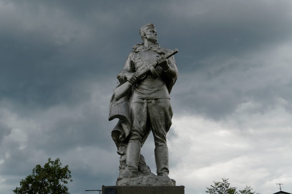 Pomnik czerwonoarmisty w Nowogródku
