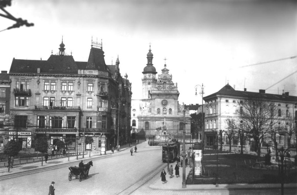 Plac Halicki - Archiwalne zdjęcia z Lwowa