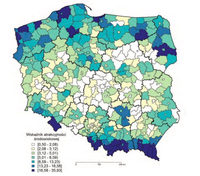Turystyka w Polsce - Wskaźnik atrakcyjności środowiskowej uwzględniający otoczenie i poprawkę transgraniczną - Źródło: GUS