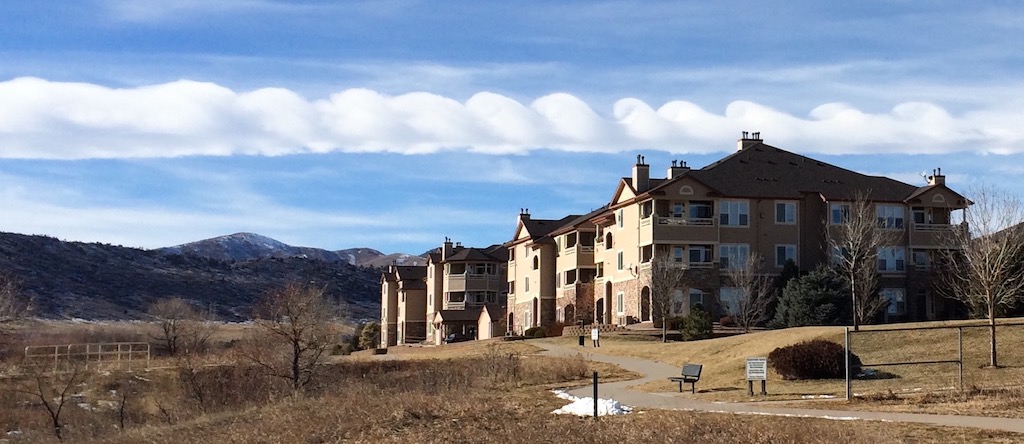 Chmury Kelvina-Helmholtza (Fluctus) zaobserwowane niedaleko Denver (USA) – Foto: Rick Duffy Źródło: wikimedia.org