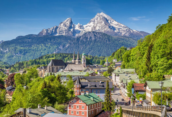 Berchtesgaden, w tle Watzmann – szczyt z germańskich legend