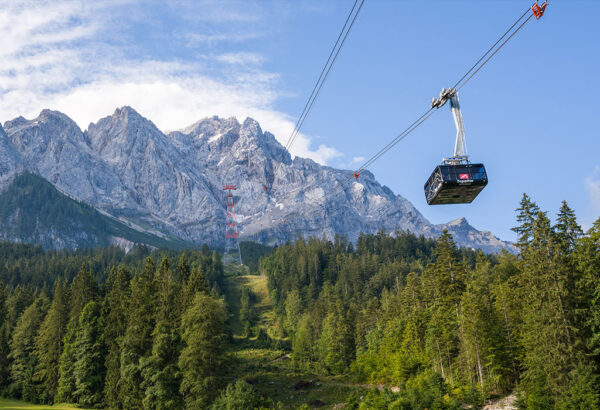 Zugspitze – Najwyższy szczyt Niemiec o wysokości 2962 m n.p.m.